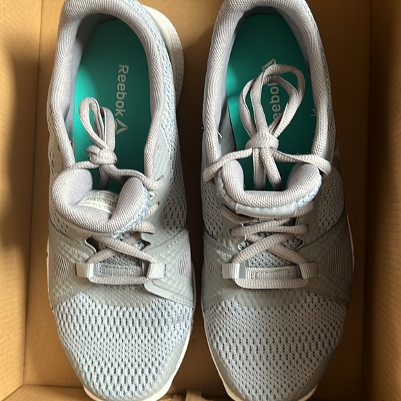 BNIB - Reebok | Women's Flexile Running Shoe | Grey | Size 6 - Picture 3 of 4